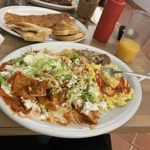 Rojo Chilaquile plate