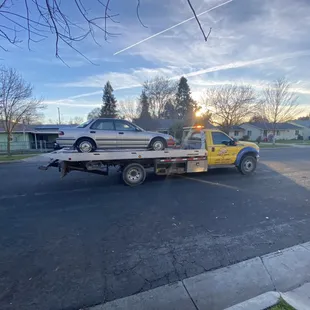Tow truck service in all Merced and nearby areas. Get a free quote today! Call us 209-261-4067
