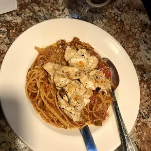 This was on the daily special, it was chicken over Rigatoni but we asked it to spaghetti pasta