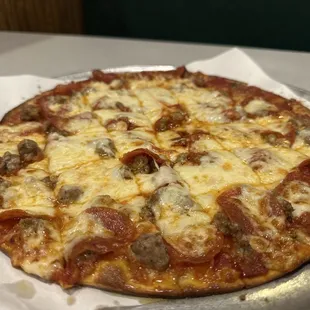Medium Thin Crust Pizza