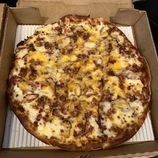 Chicken bacon ranch pizza