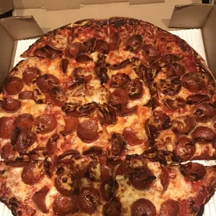 Pep, extra cheese, well done - delicious