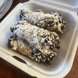 Cannolis