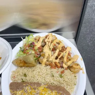 Filete de pescado con camaron