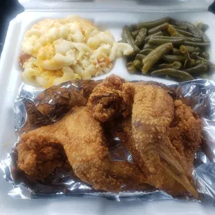 fried chicken, macaroni, and green beans