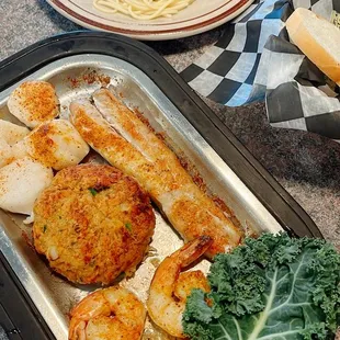 Fisherman&apos;s Platter; Kids spaghetti (top)