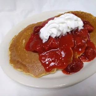 Pancakes with Strawberries and Whipped Cream