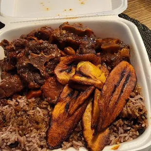 Coconut rice with oxtail.