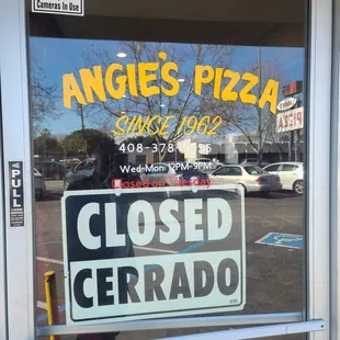 This place is closed on a Friday, they didn&apos;t bother to update their opening time on yelp.