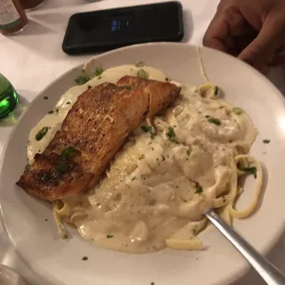 Salmon Alfredo