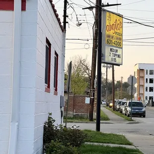 a view of a street corner