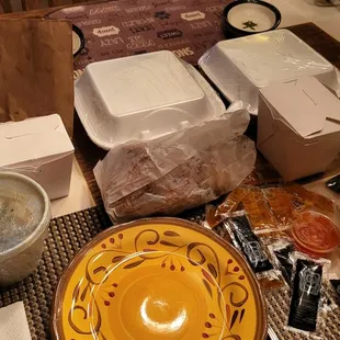 Delivery orders are always packed nicely so that nothing spills.