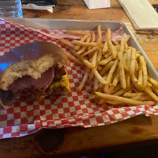 Bacon cheeseburger