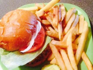 Huntin Shack Bar & Grill