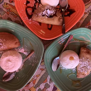 Fried pies and ice cream!