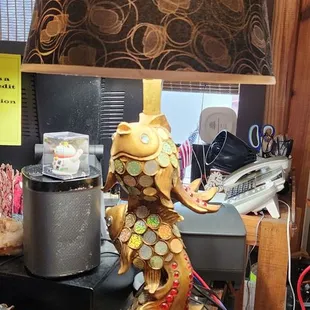 Cool fish lamp as we entered.