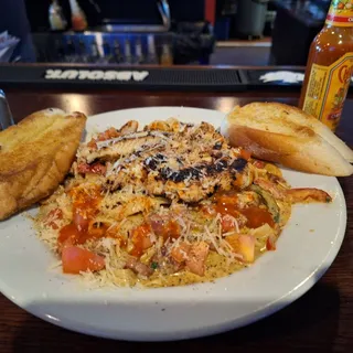 Cajun Chicken Pasta Plate