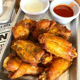 fried chicken, fried chicken wings, chicken wings and fried chicken, food, chicken, bbq chicken, chicken wings, bbq wings, poultry