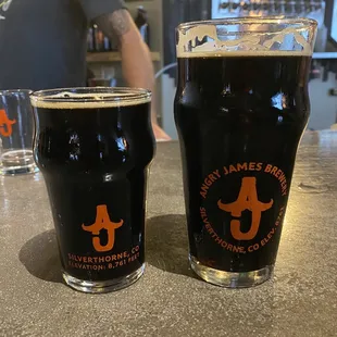 Two tone footer stout