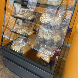 Conchitas, elotes,empanadas de calabaza,cuernitos