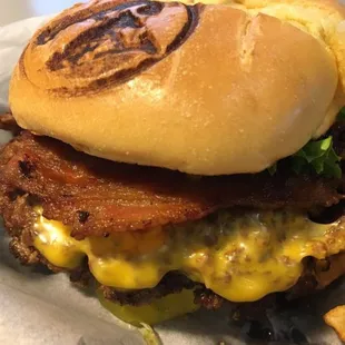 Bacon cheeseburger