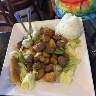 117. Bo Luc Lac Dia - "Shaking Beef" w/ Garlic Butter Sauce & Vegetables Platter