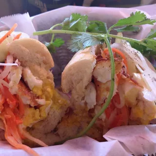 19. Banh Mi Op La - Sunny Side Up platter w/ Banh Mi