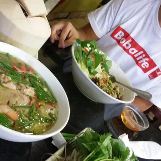 76A. Bun Thit Nuong Goi Cuon - Grilled Meat & Summer Rolls Vermicelli