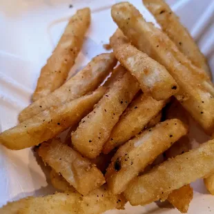 Well seasoned, &quot;textured&quot; fries