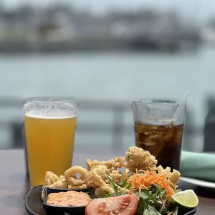 Calamari , ipa Sierra Nevada , Diet Coke