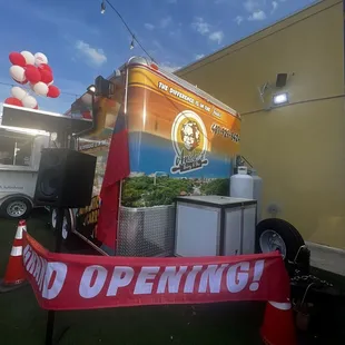 ANIDE&apos;S BAKERY &amp; PLUS Grande opening located in World Food Trucks!