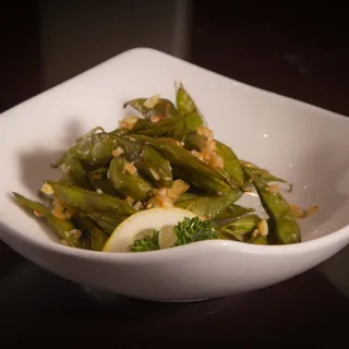 Spicy Garlic Edamame