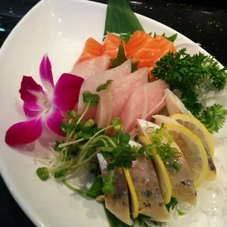 Hamachi Sashimi