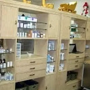 You and your pet will benefit from our well-stocked pharmacy. We maintain a large inventory of veterinary pharmaceutical product