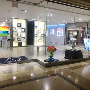 Visit our new temporary location in the Palazzo!