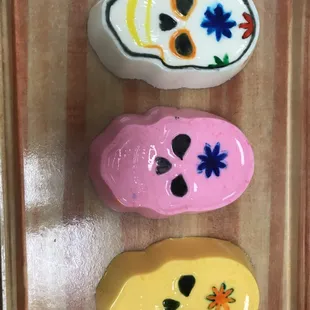 We Have amazing Gelo's different flavors come and stop by and try some. Delicious.