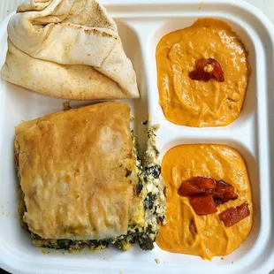 Spinach pie, red pepper hummus, pita bread ... 4-stars