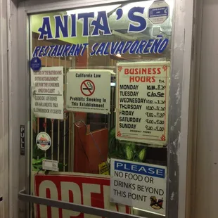 Pretty good popusas dont get the Ensalada it's a drink but nasty in my opinion