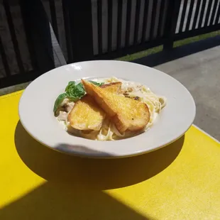 Chicken Alfredo
