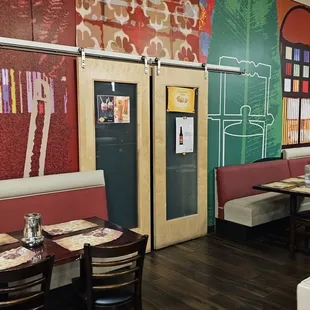 interior, pizza