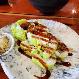 Fried chicken roll with soy paper, for your friends who can't always eat seafood. Something for everyone!