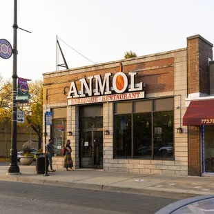 Exterior of Anmol Restaurant in Chicago