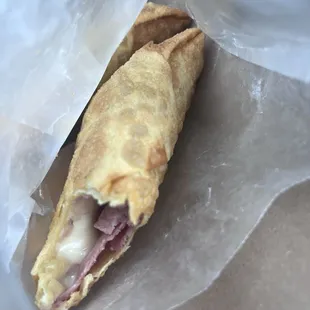Cornbeef egg roll