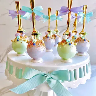 Mini mermaids fin with gold forks $48/ dozen