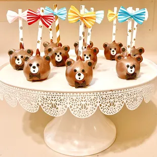 Bear cake pops