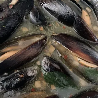 MUSSELS ENTREE
