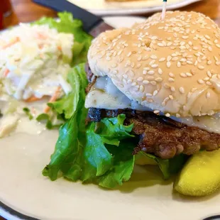 Mushroom/Swiss Burger, Coleslaw
