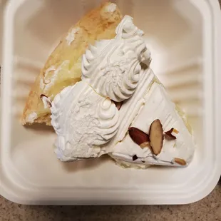 Banana cream pie to go