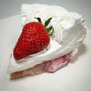 Strawberry haupia pie