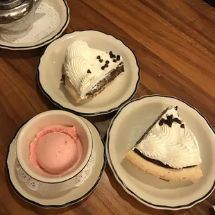 Peanut Butter Chocolate Pie